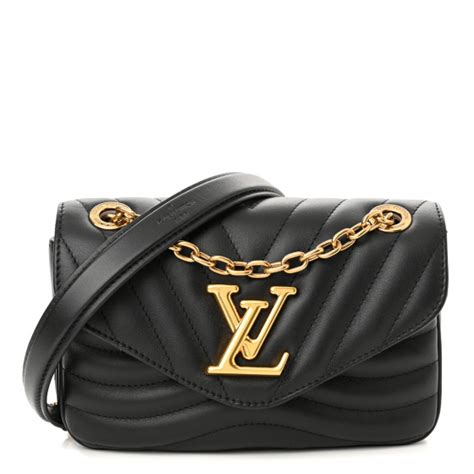 LOUIS VUITTON Calfskin New Wave Chain PM NM .